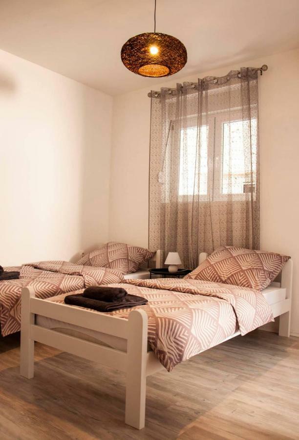 Apartments Ada Mostar Extérieur photo